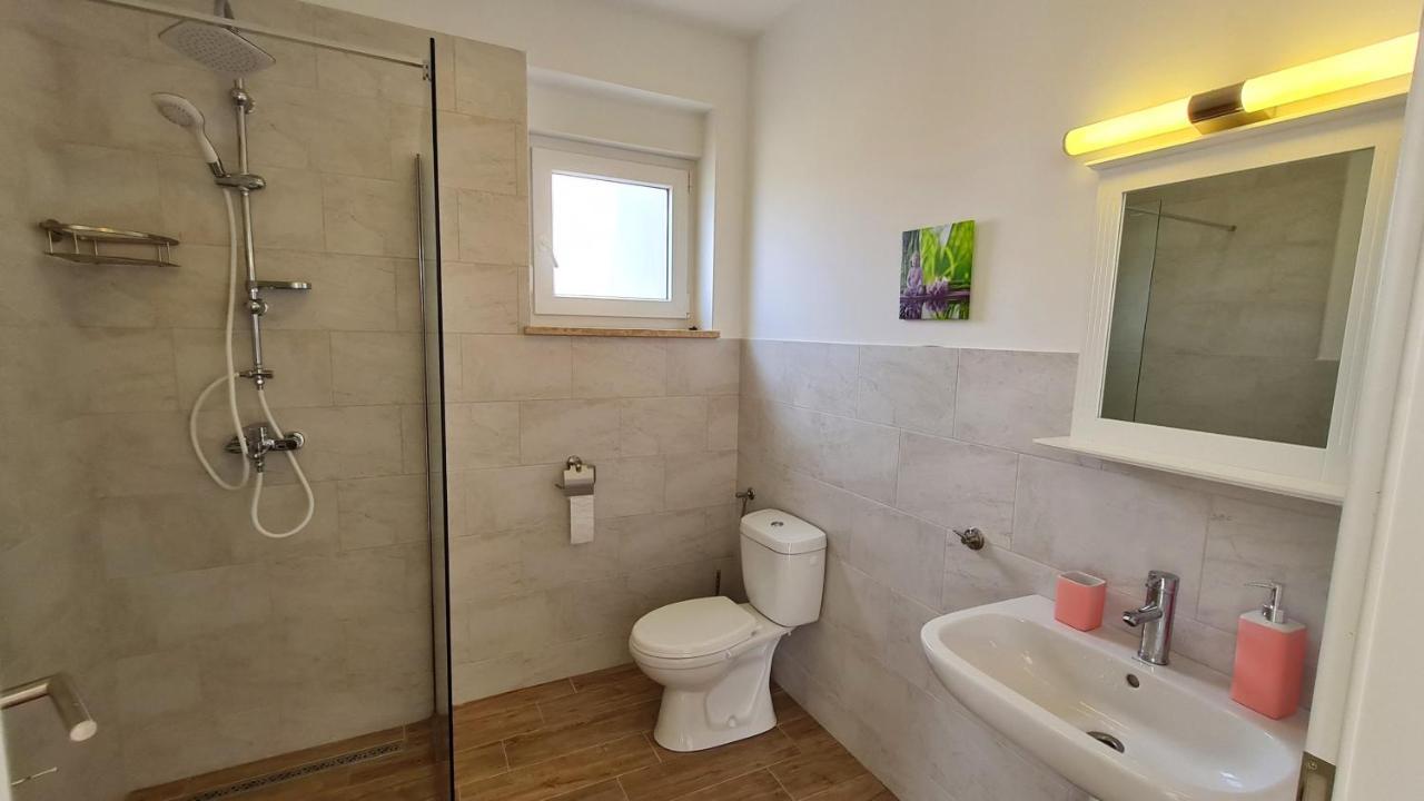 Villa Robert Kaštelir Extérieur photo